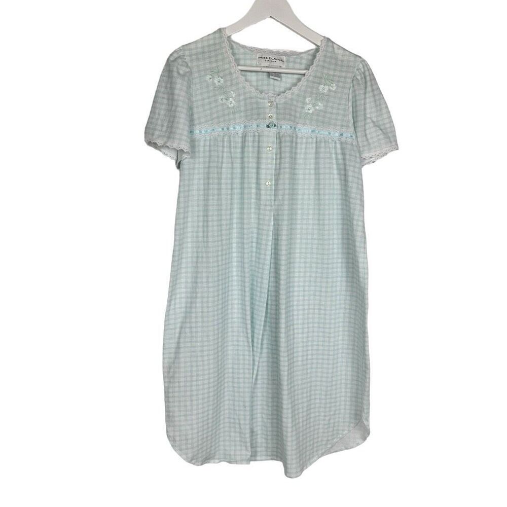 Miss Elaine Classics nightgown size Medium
